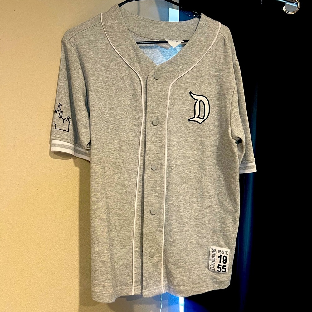 Disney Jersey size large worn once Unisex